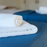 Ta Spitakia *