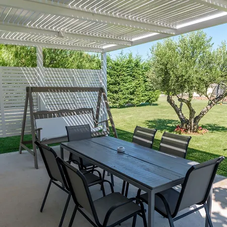 Ta Spitakia * העיירה קוס