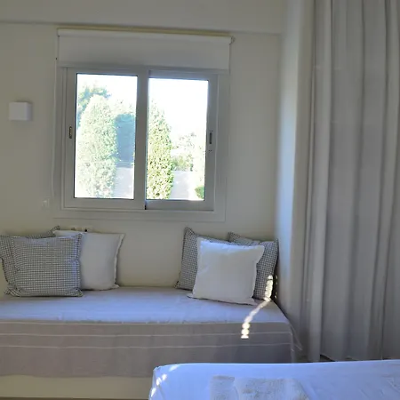 ヴィラ Ta Spitakia